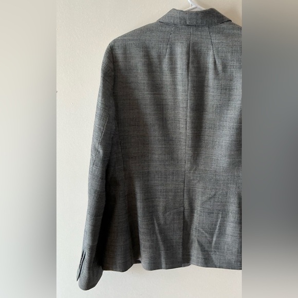 Talbots Women’s Black And Grey Plaid Pant Suit Size 10 Like New - Picture 15 of 16